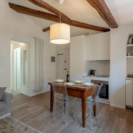 Apartment Piazza Dei Rossi Due View *